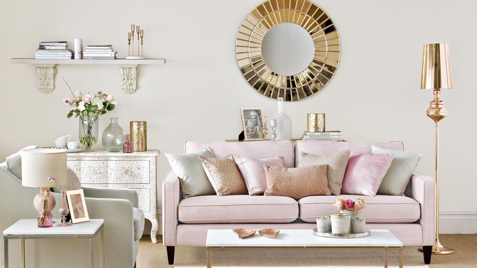 Stunning Living Rooms With Gold Accents | Dezign Lover Blog